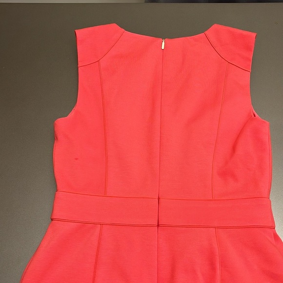 Ladies Gently Worn TRINA TURK SLEEVELESS DRESS - Picture 4 of 9
